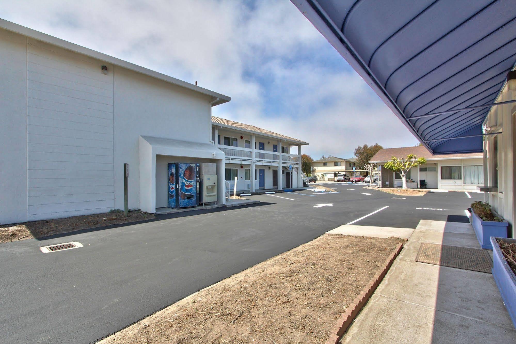 Coastal Valley Inn - Monterey Castroville Exteriör bild