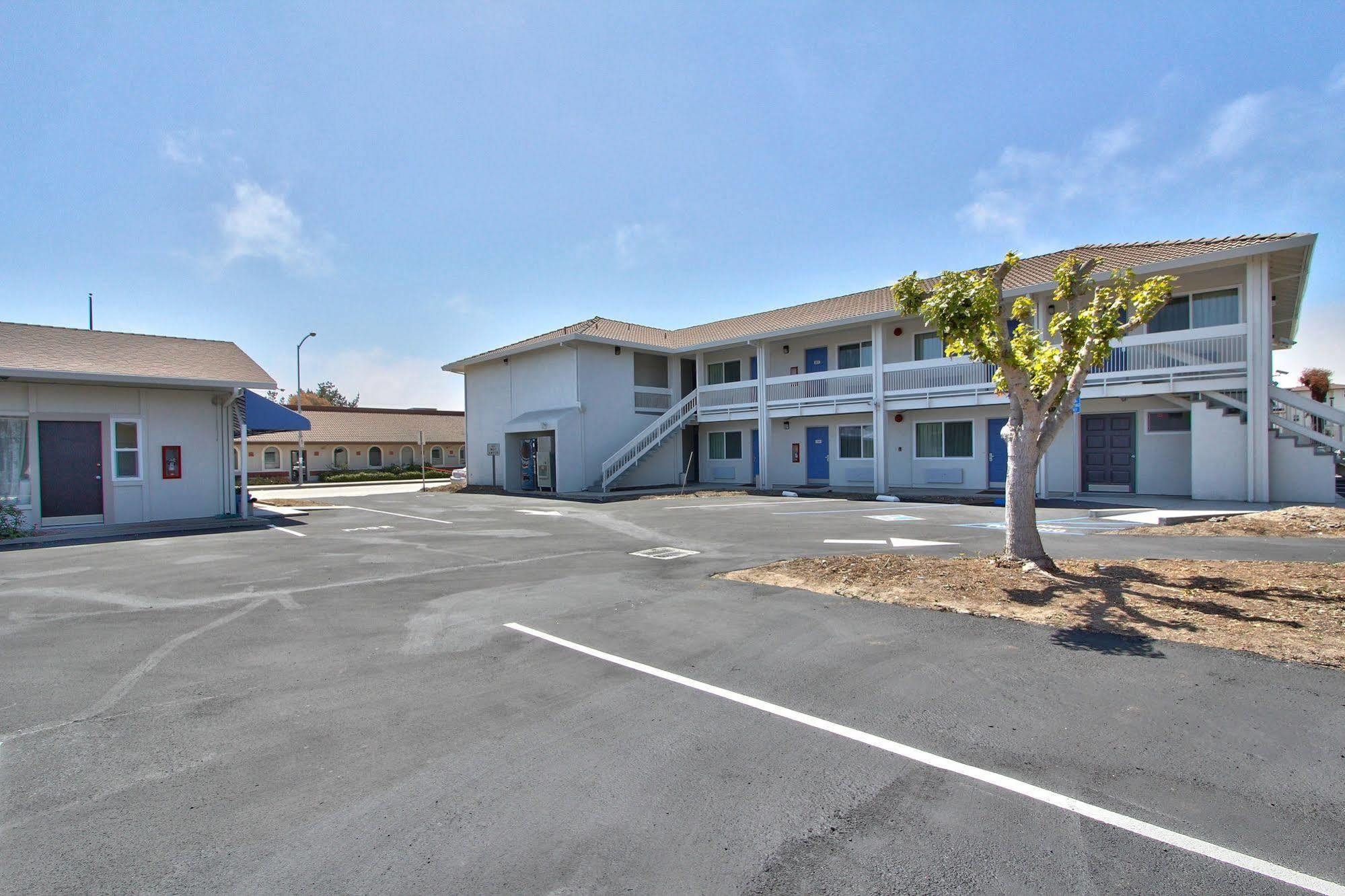 Coastal Valley Inn - Monterey Castroville Exteriör bild